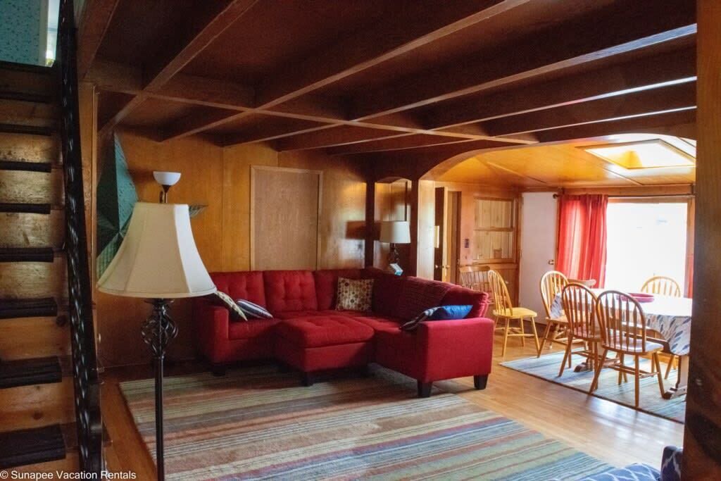 Photo of Livingroom in Sunapee