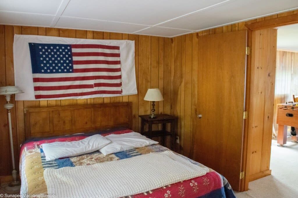 Photo of Bedroom in Sunapee