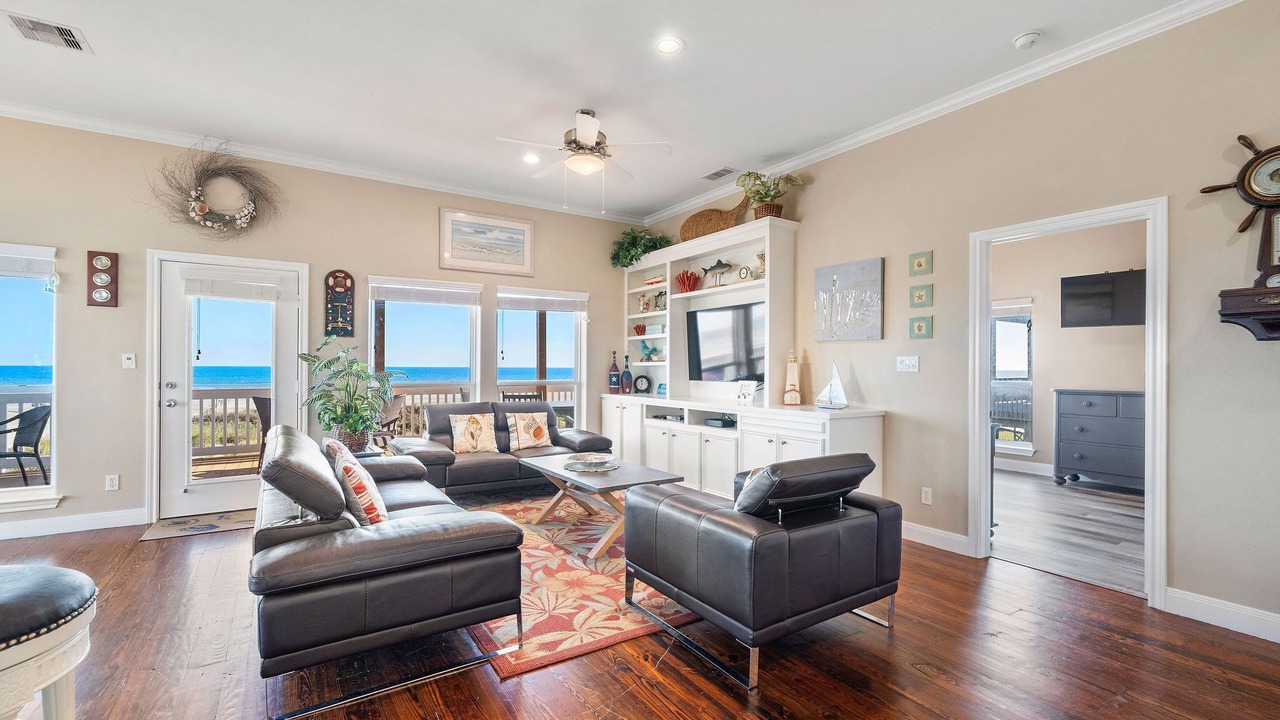 Photo of Livingroom in Miramar