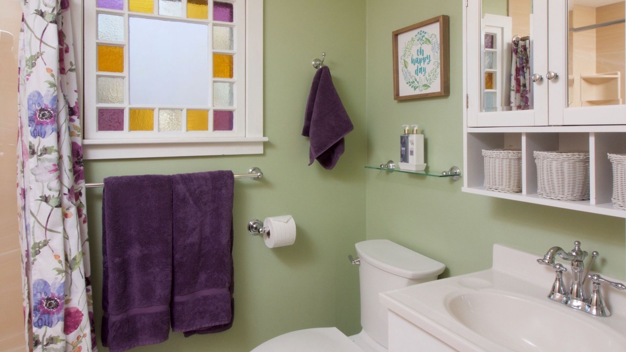 Photo of Bathroom in Tamworth