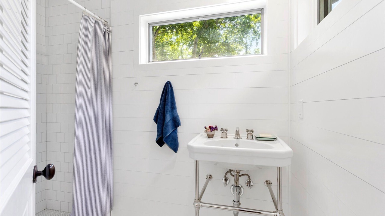 Photo of Bathroom in Mattituck