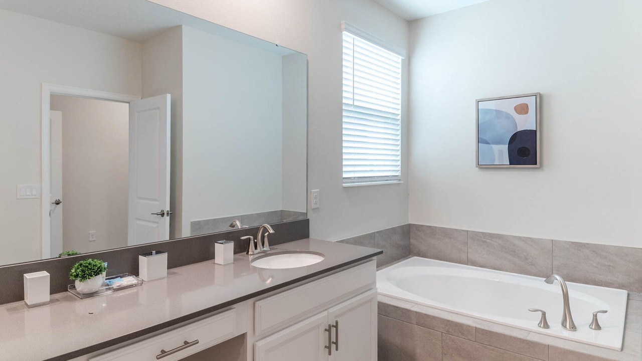 Photo of Bathroom in Four Corners