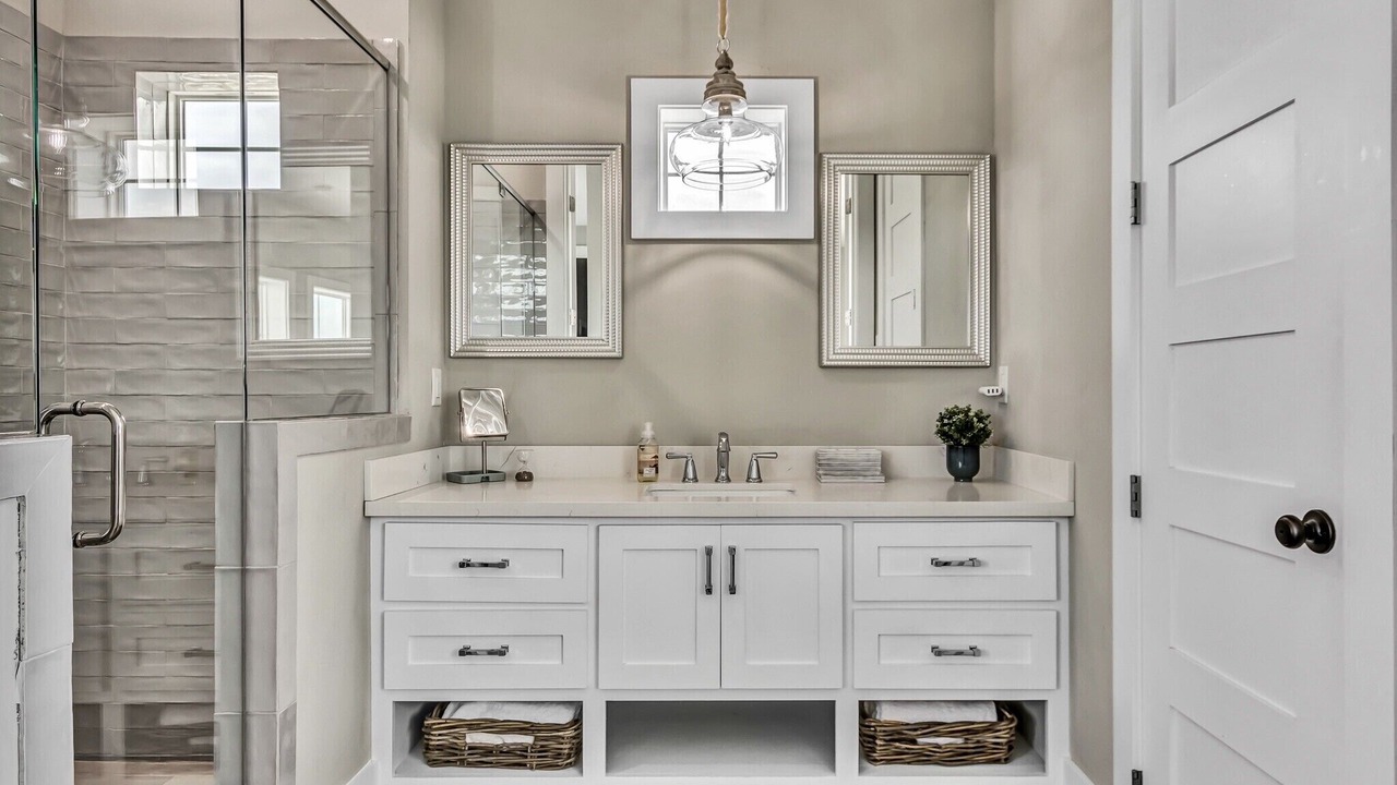Photo of Bathroom in Galveston