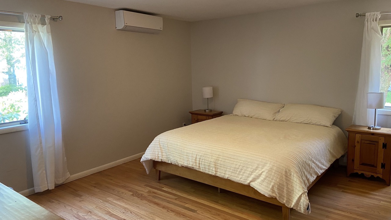Photo of Bedroom in Culloden Shores