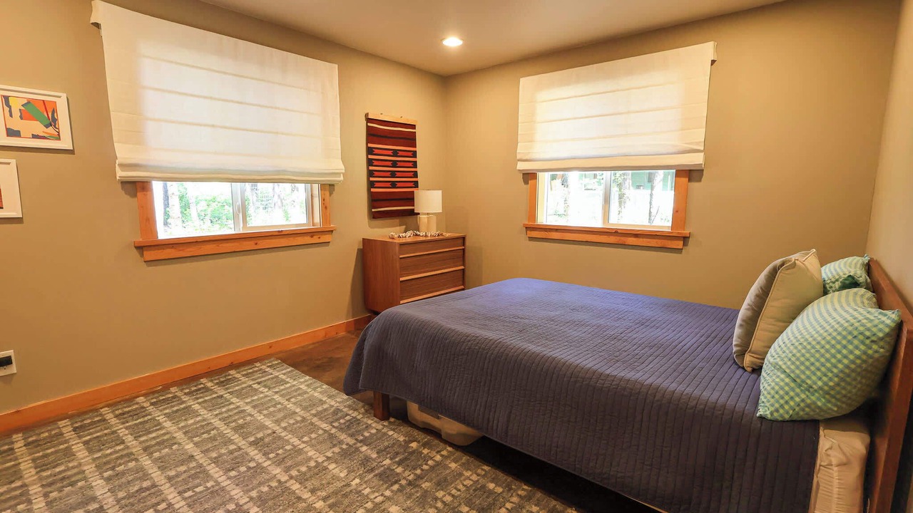 Photo of Bedroom in Mazama