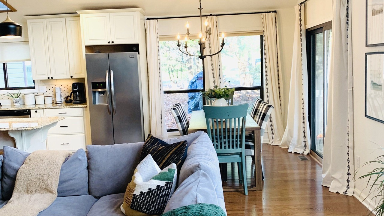 Photo of Livingroom in The Woods