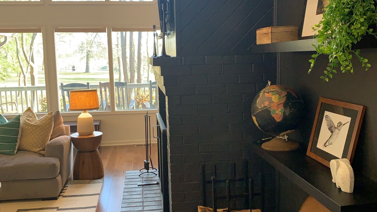 Photo of Livingroom in The Woods