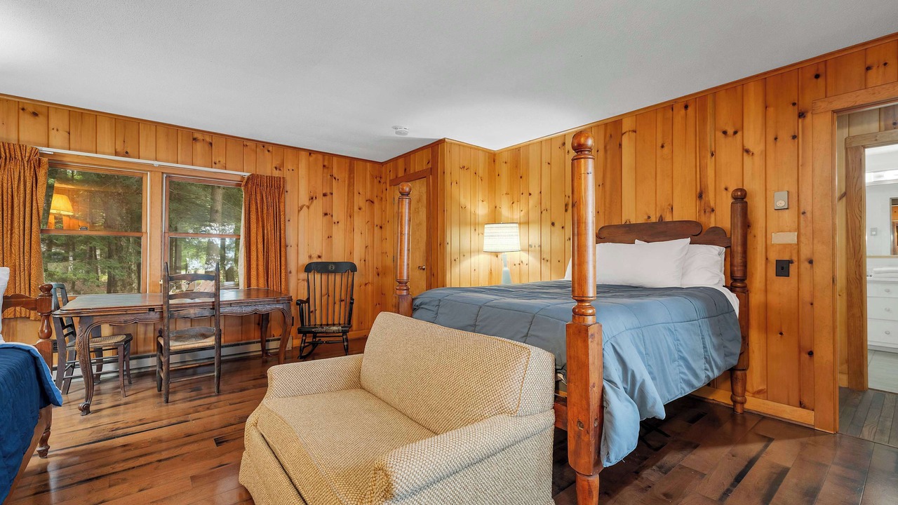 Photo of Bedroom in Sunapee