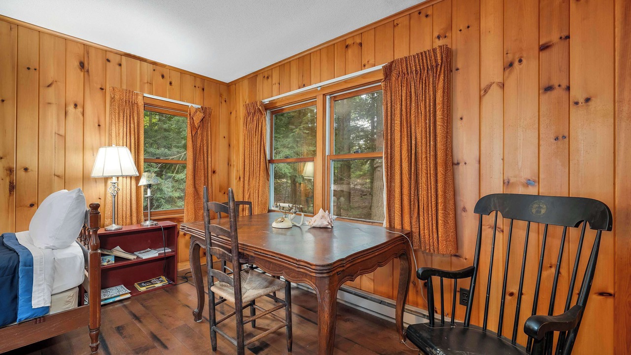 Photo of Bedroom in Sunapee