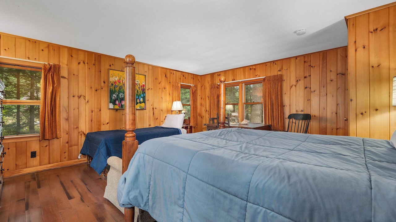 Photo of Bedroom in Sunapee