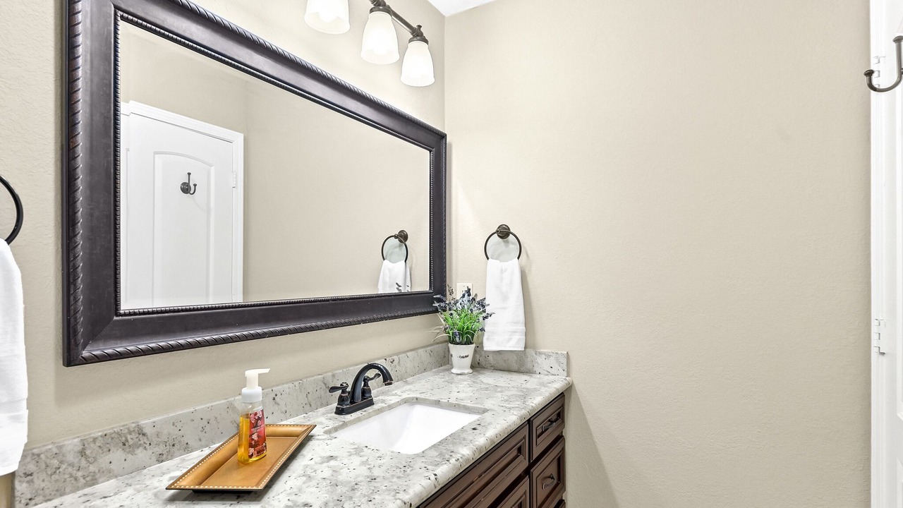 Photo of Bathroom in Garden Oaks