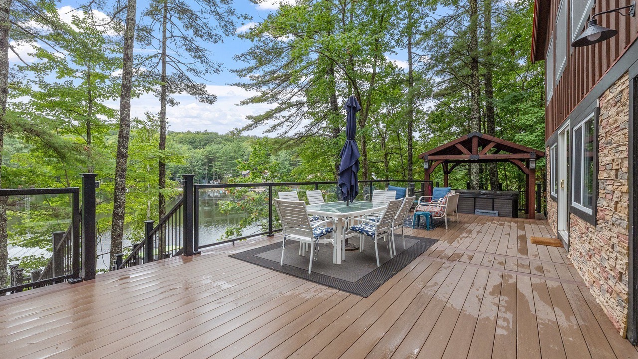 Photo of Outdoor in East Wakefield
