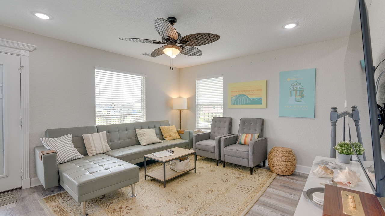 Photo of Livingroom in Surfside Beach