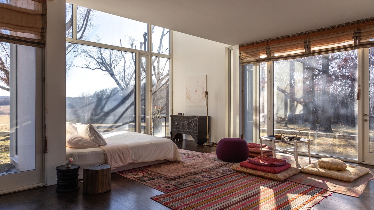 Photo of Bedroom in Hollowville