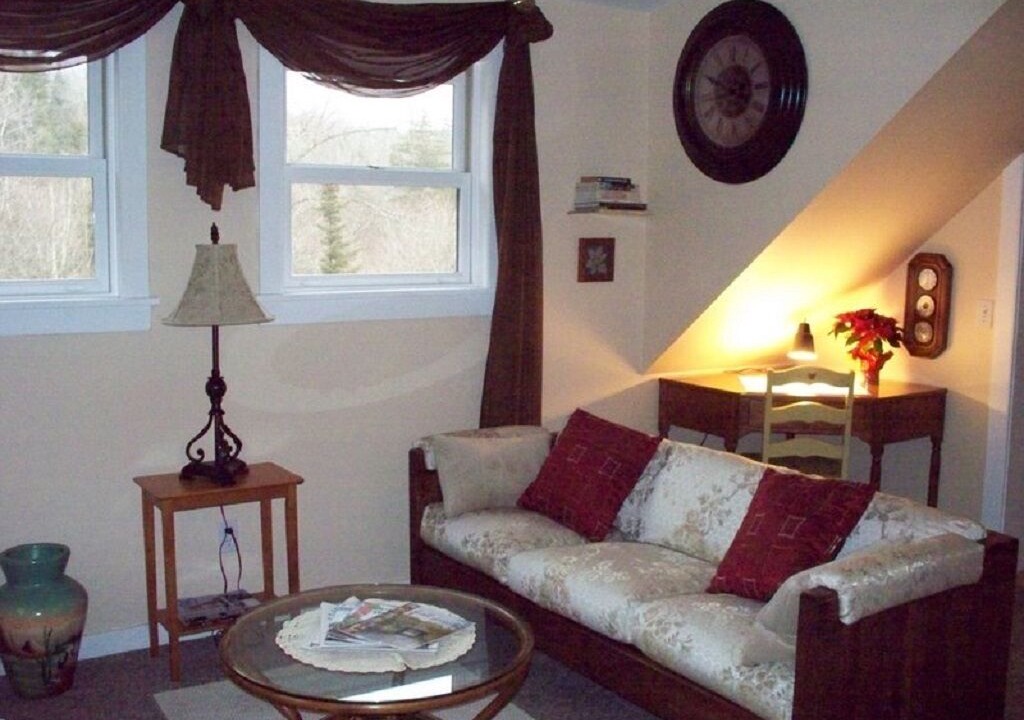 Photo of Livingroom in Moretown
