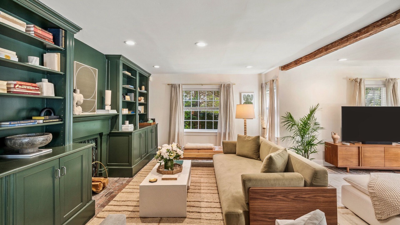 Photo of Livingroom in Southampton