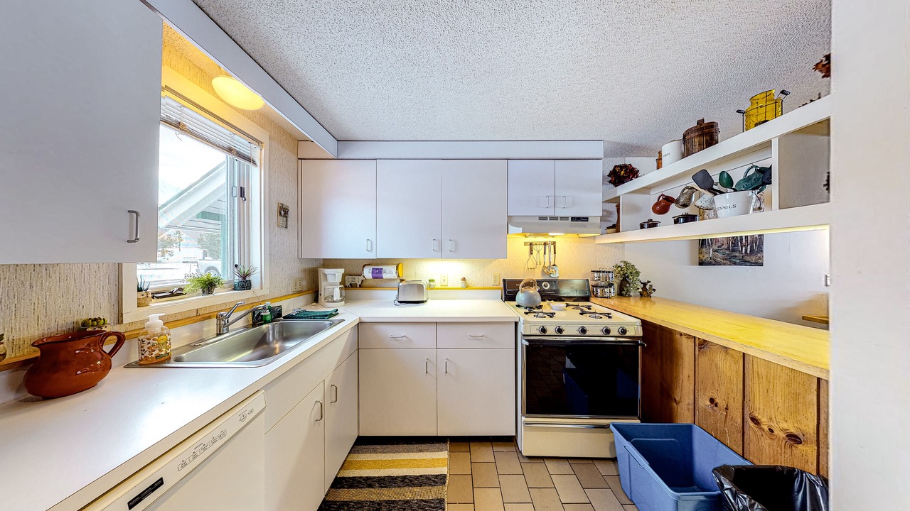 Photo of Kitchen in Stowe Area