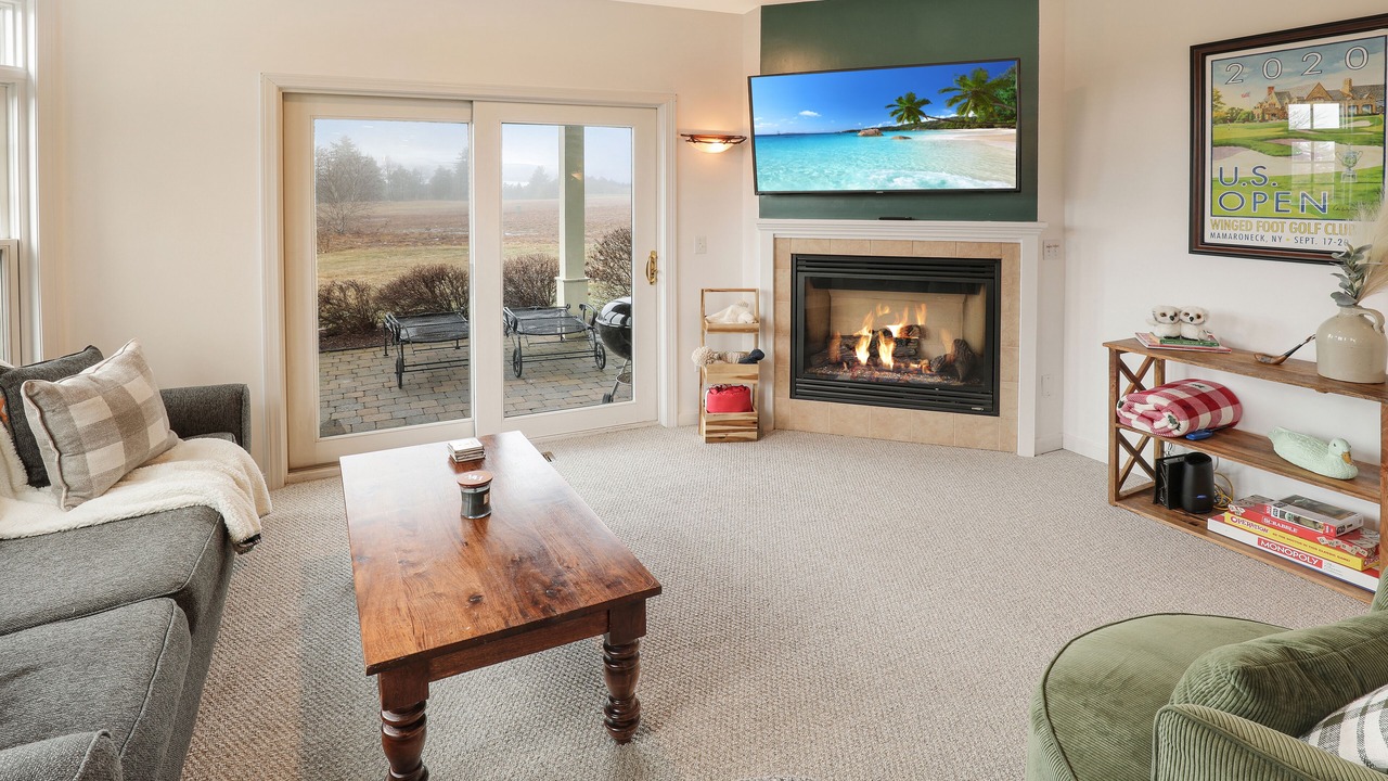 Photo of Livingroom in Thornton