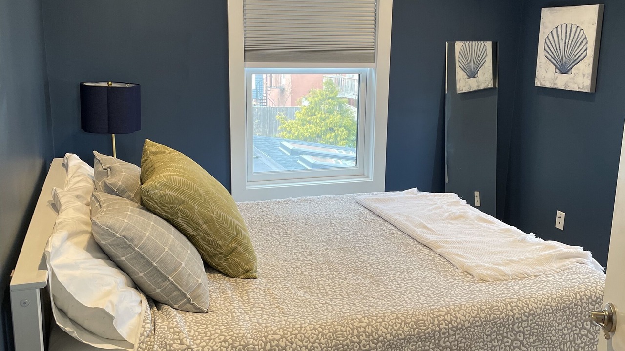 Photo of Bedroom in Newburyport