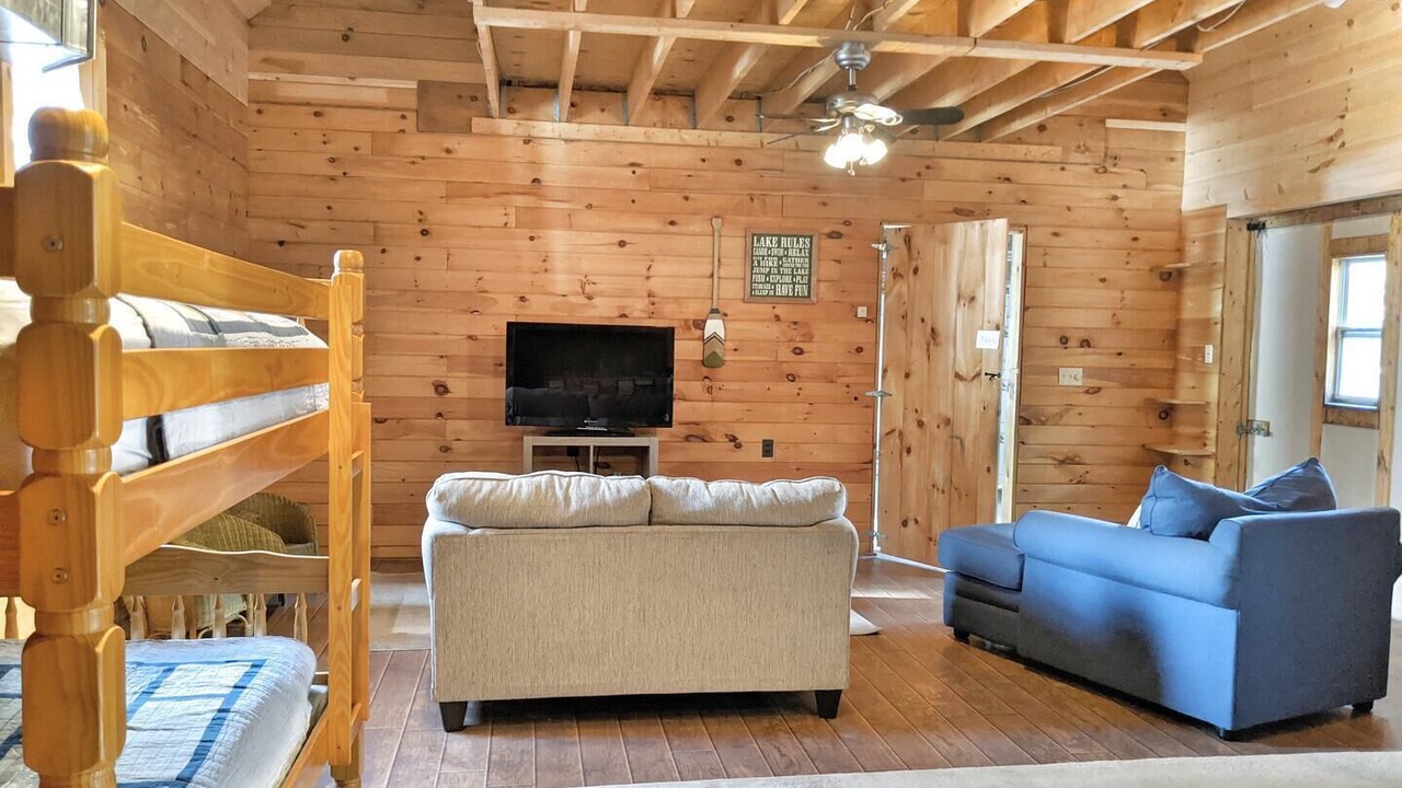Photo of Bedroom in Lochmere