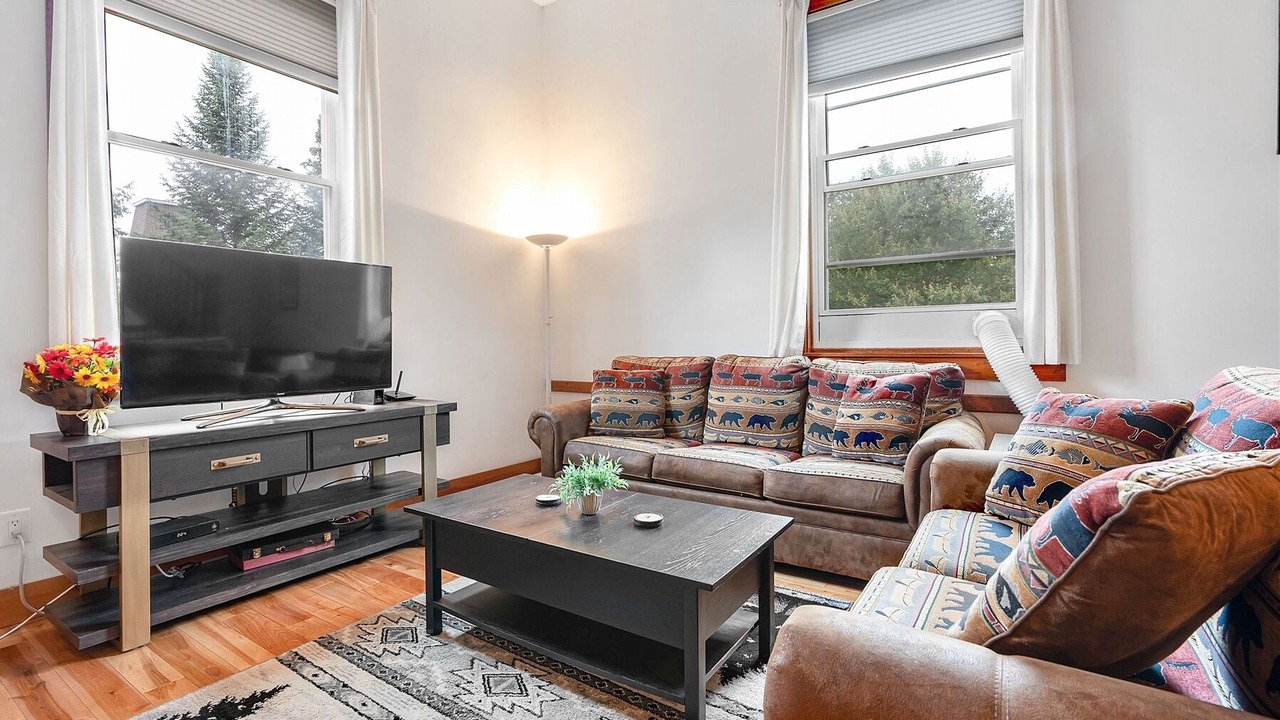 Photo of Livingroom in Bethel