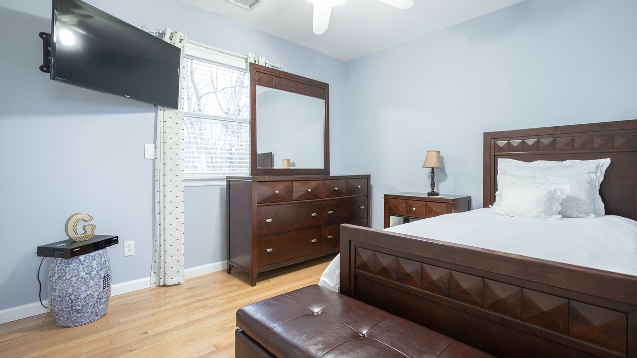 Photo of Bedroom in East Hampton North