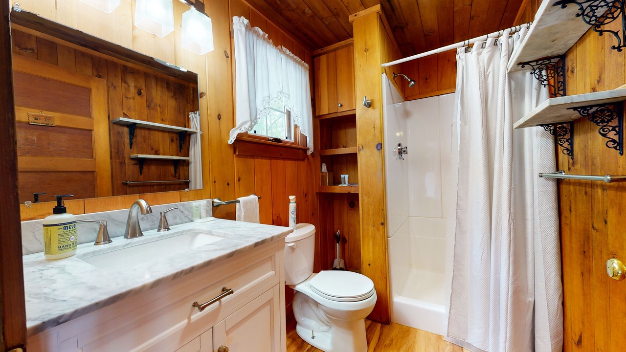 Photo of Bathroom in The Bays