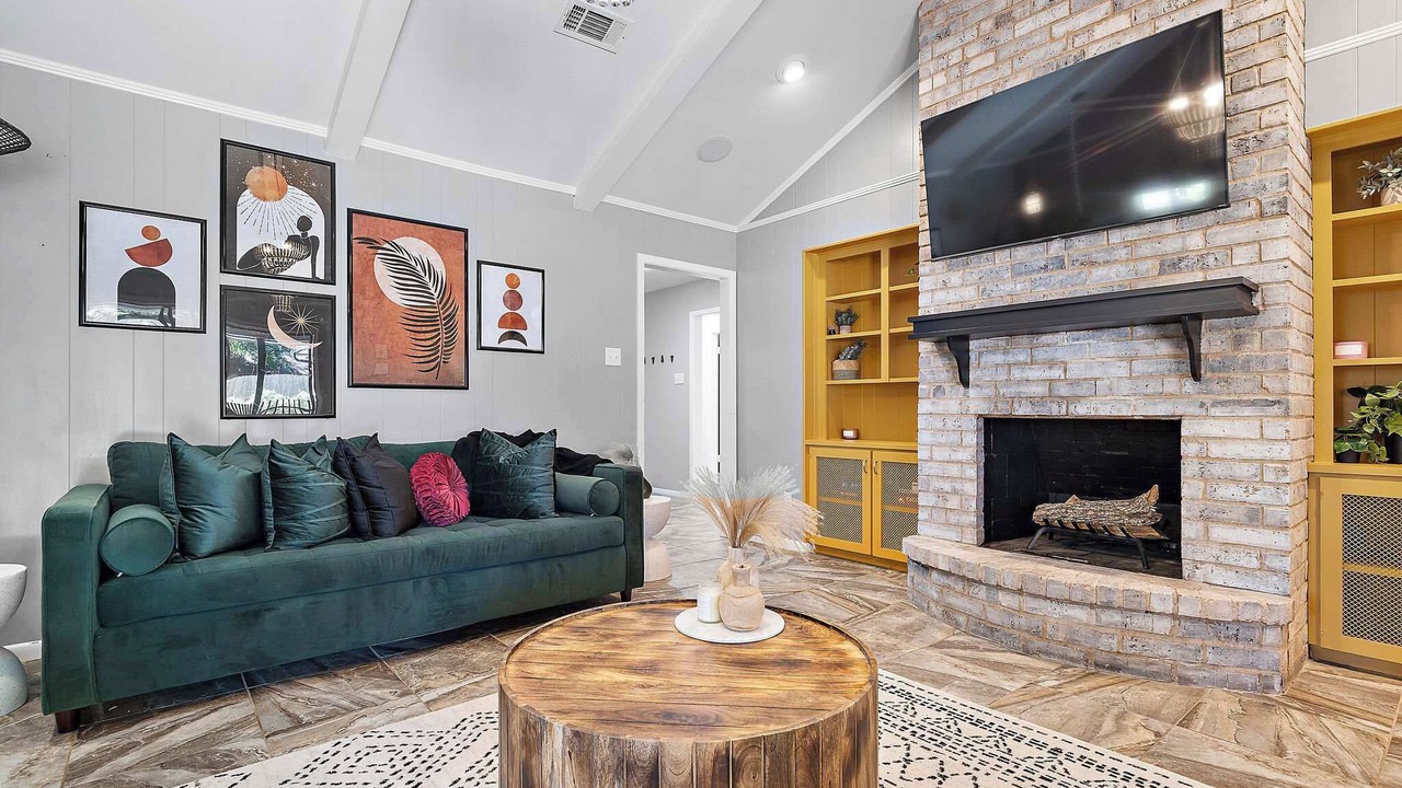 Photo of Livingroom in Huntsville