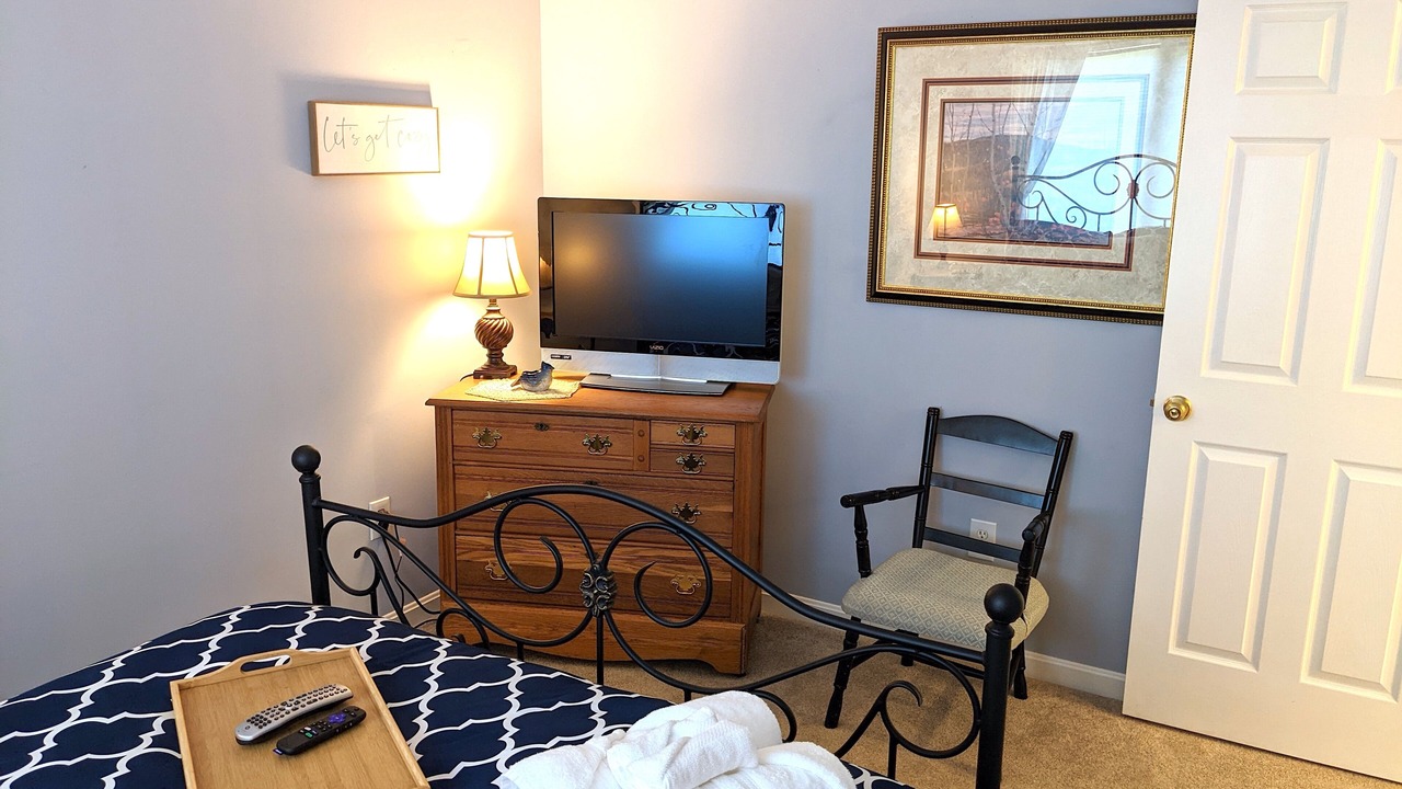 Photo of Bedroom in Oakland