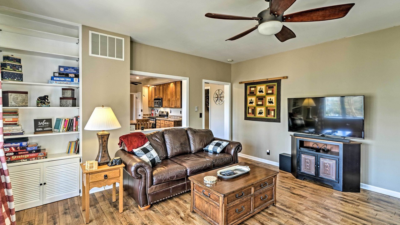 Photo of Livingroom in Alpine Lake