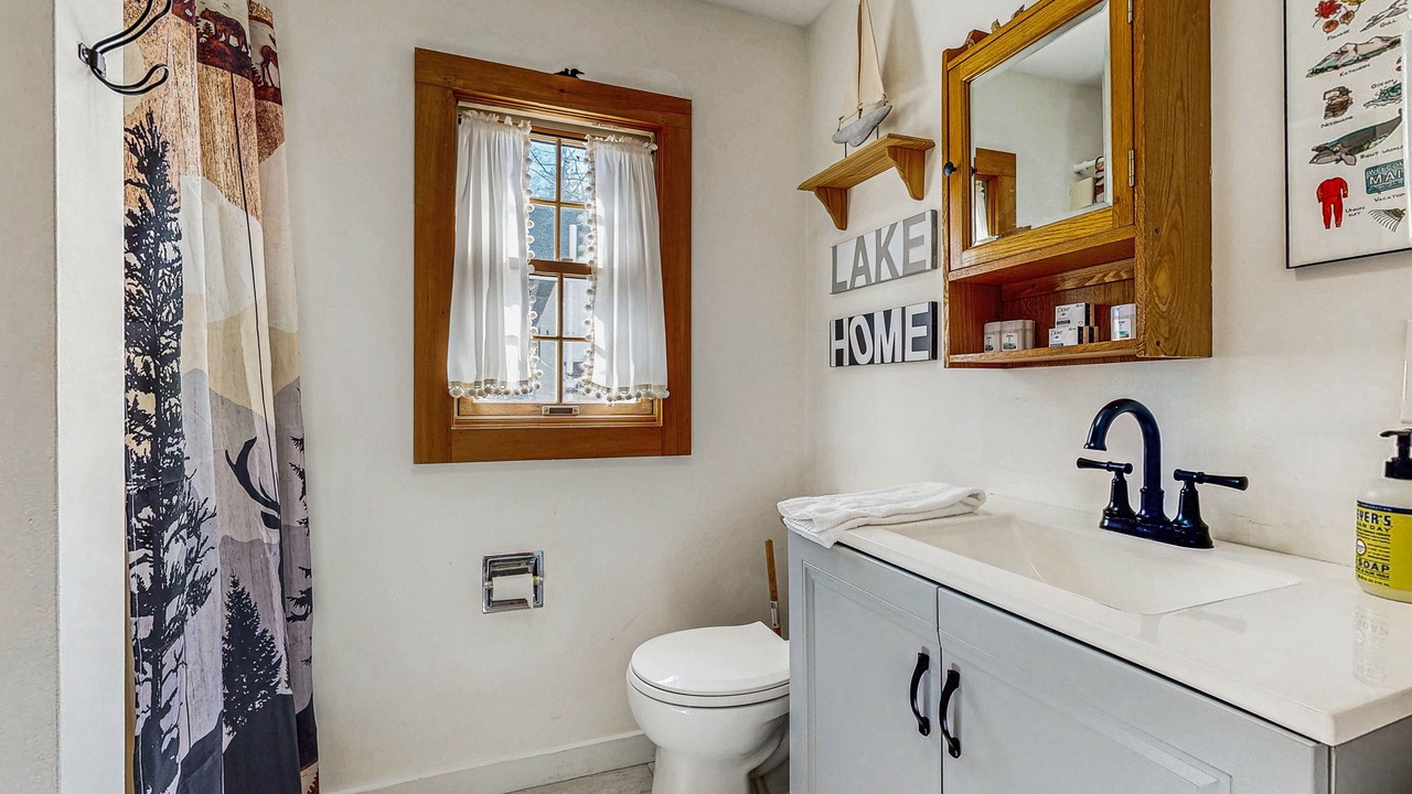 Photo of Bathroom in Gray