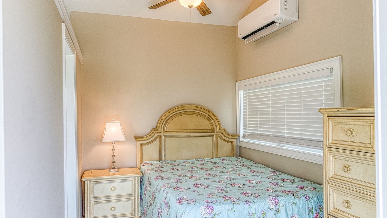 Photo of Bedroom in Baiting Hollow