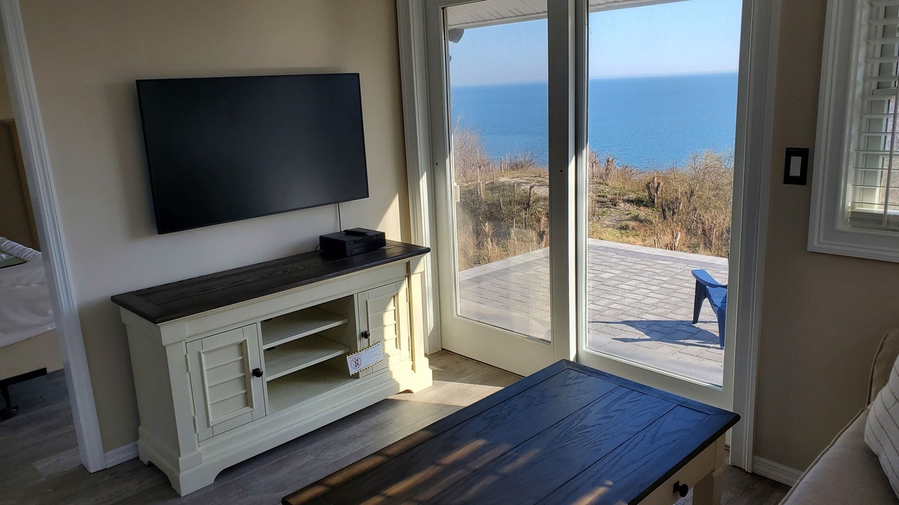 Photo of Livingroom in Baiting Hollow