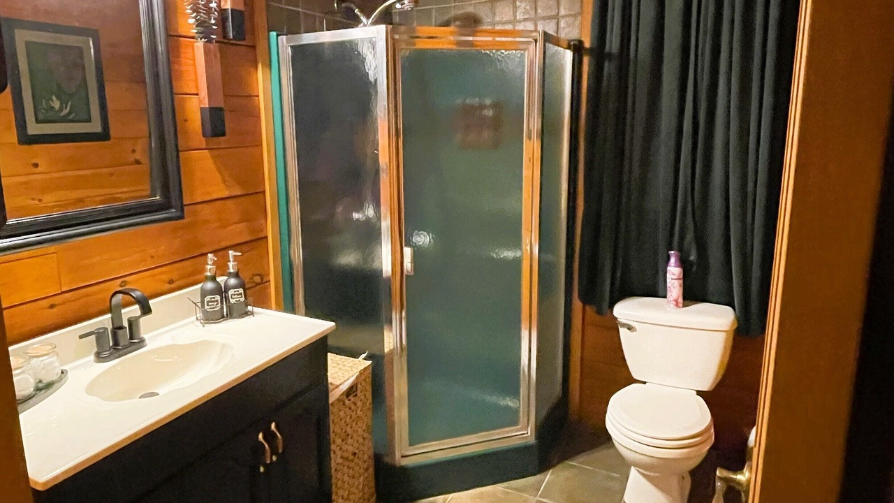 Photo of Bathroom in Elkton