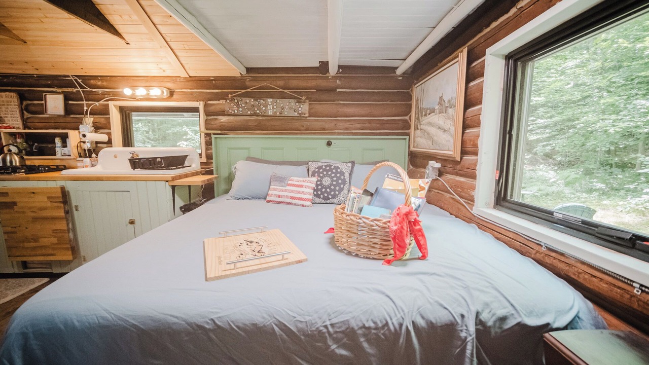 Photo of Bedroom in Bethel