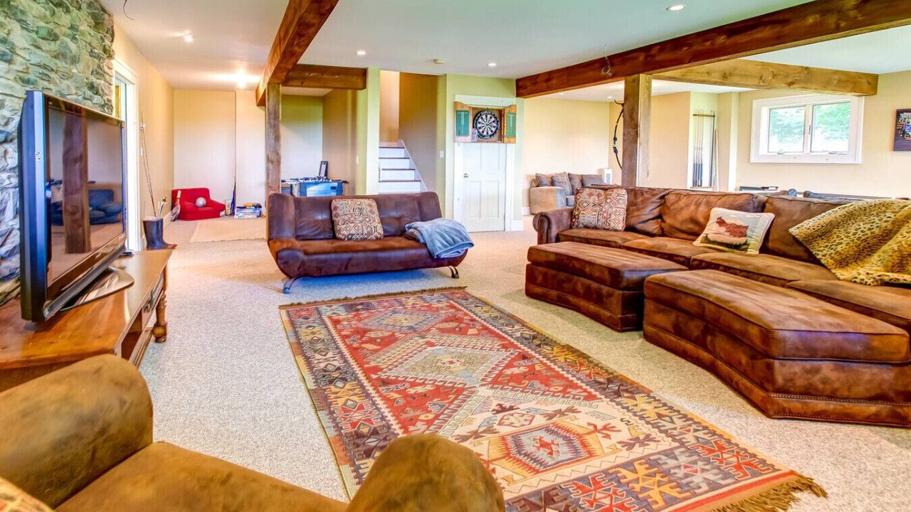 Photo of Livingroom in Bovina Center