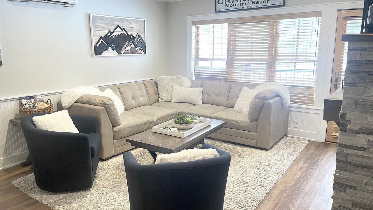 Photo of Livingroom in North Conway