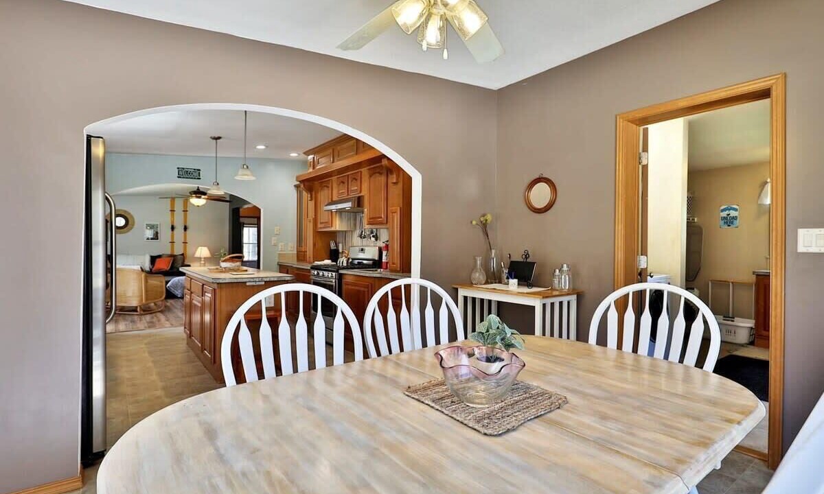 Photo of Livingroom in Bridgewater Corners