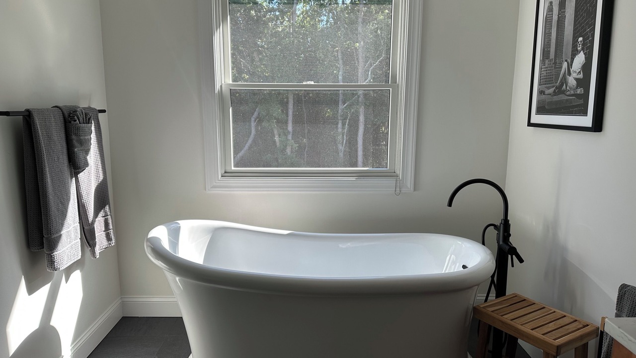 Photo of Bathroom in East Marion