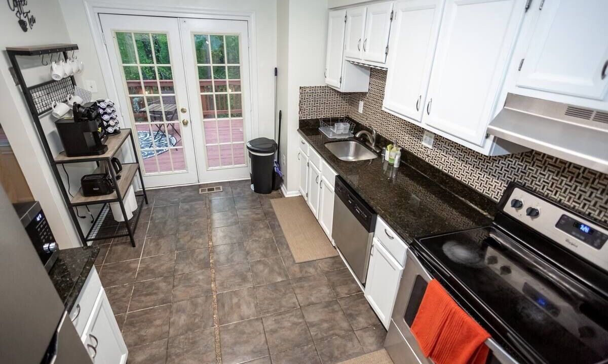 Photo of Kitchen in Burtonsville