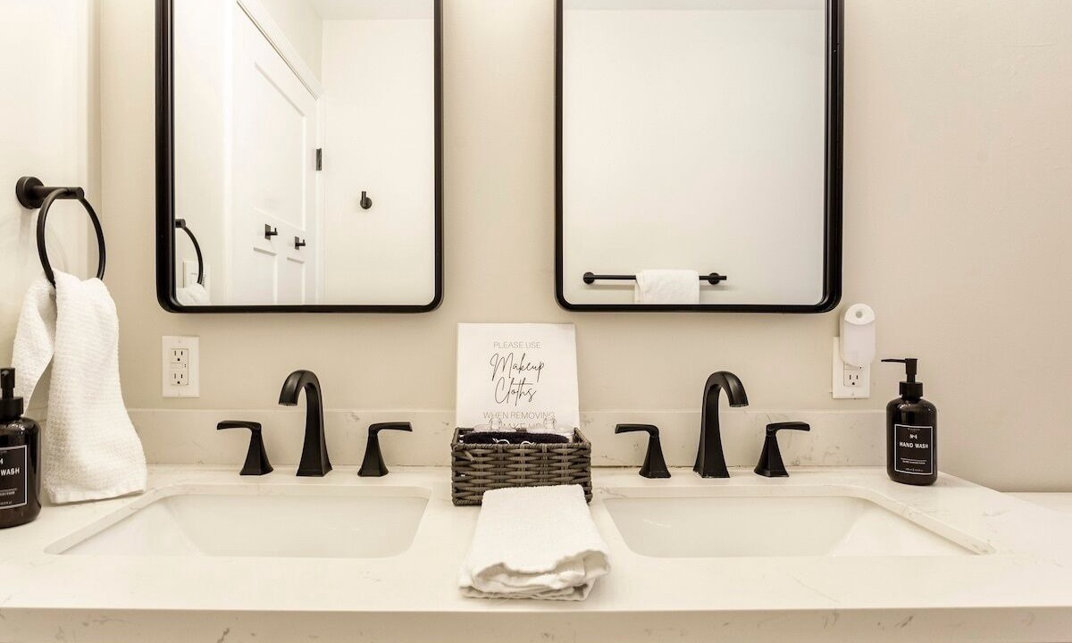 Photo of Bathroom in Geyser Crest