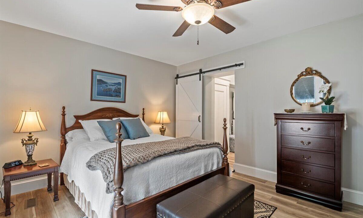 Photo of Bedroom in Glens Falls