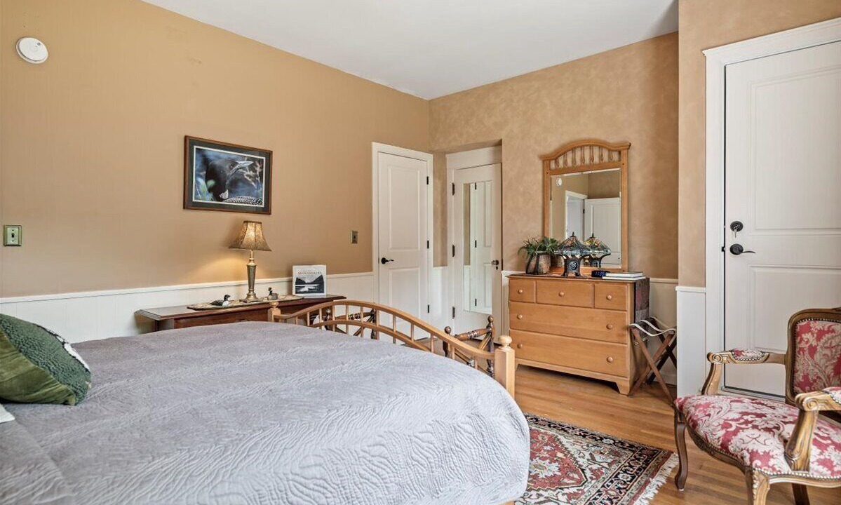 Photo of Bedroom in Glens Falls