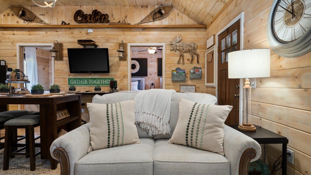 Photo of Livingroom in Warren