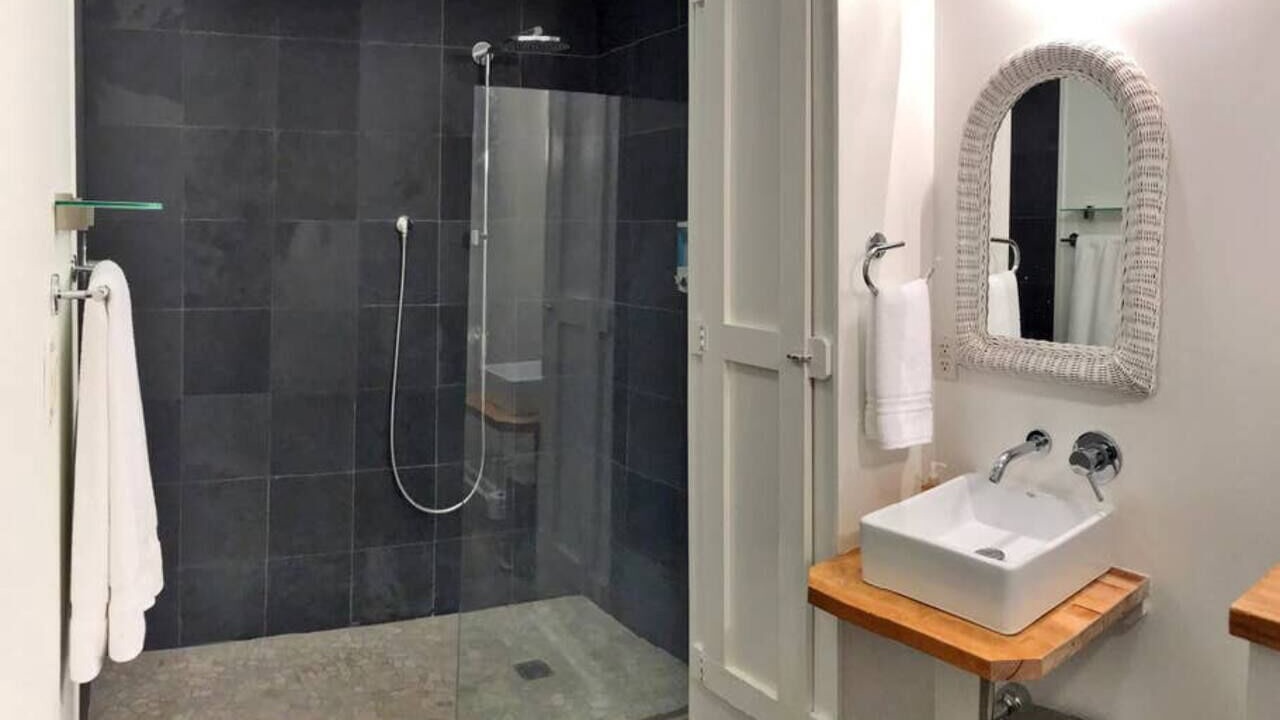 Photo of Bathroom in Harpers Ferry
