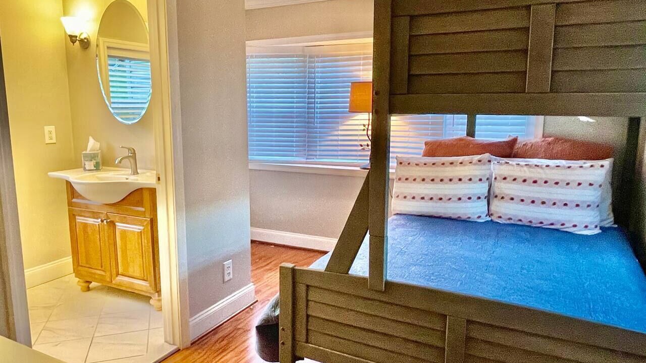 Photo of Bedroom in Bakerton