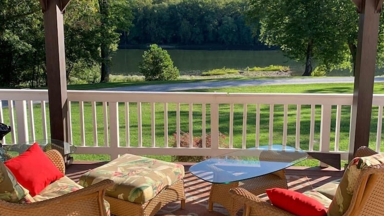 Photo of Outdoor in Bakerton