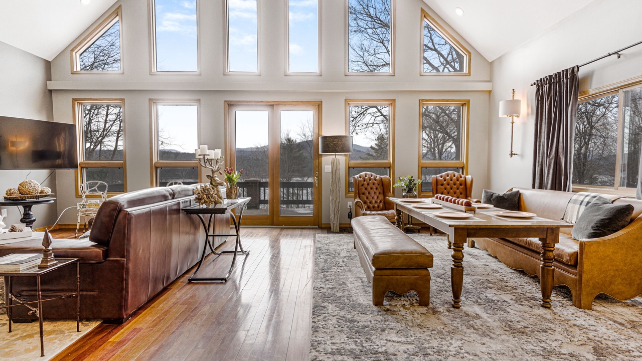 Photo of Livingroom in Hadley