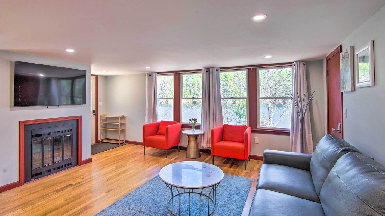 Photo of Livingroom in Nottingham