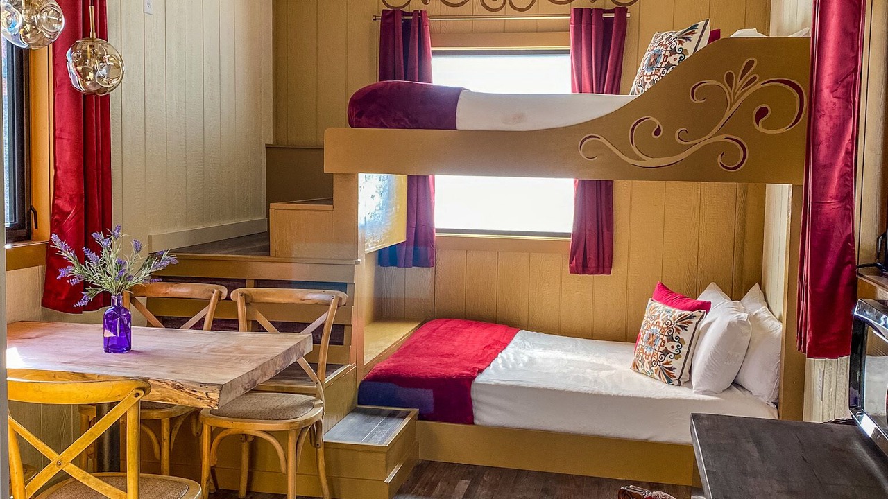 Photo of Bedroom in Goldbond